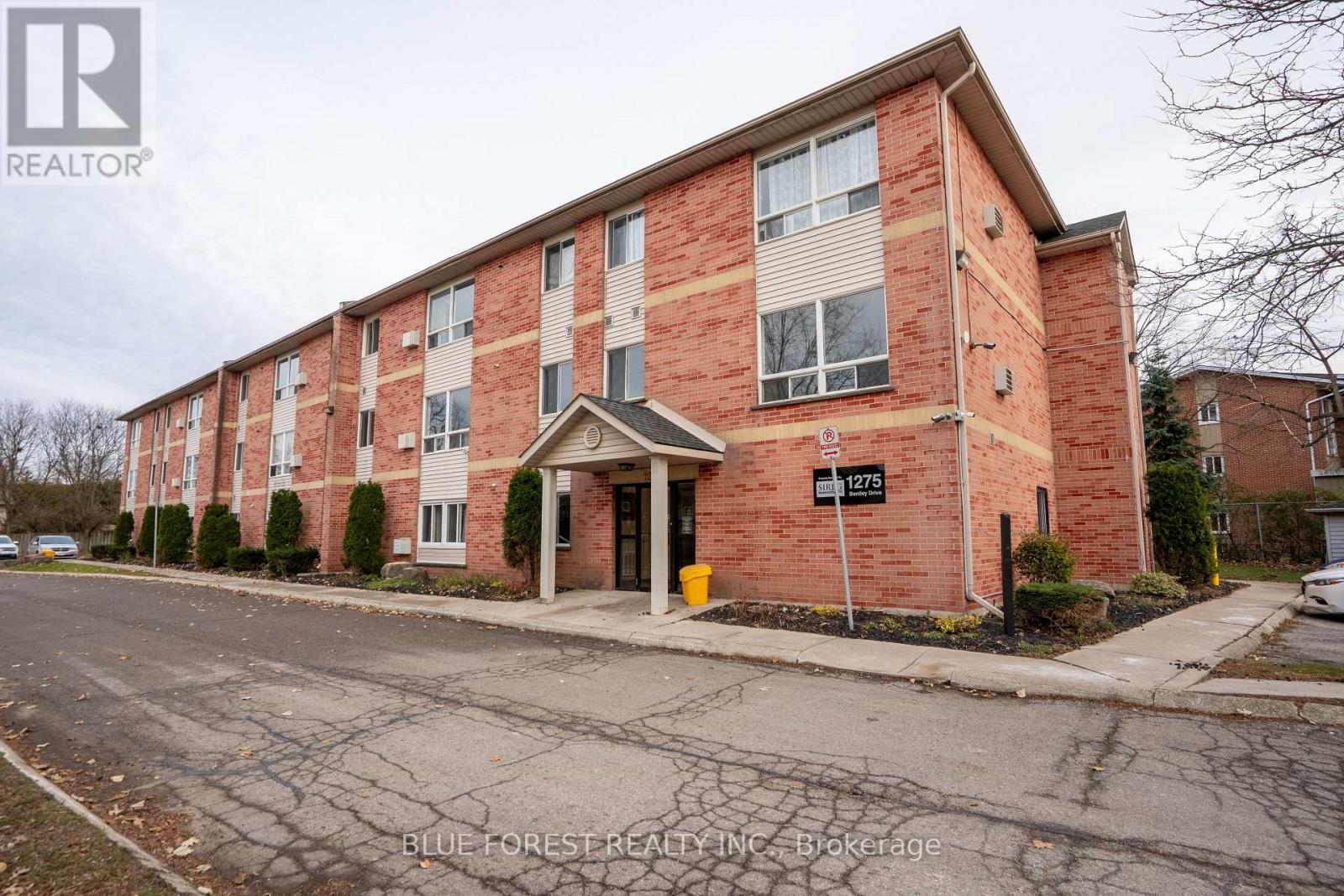 310 - 1275 Bentley Drive, London East, Ontario  N5V 4M4 - Photo 1 - X12866770