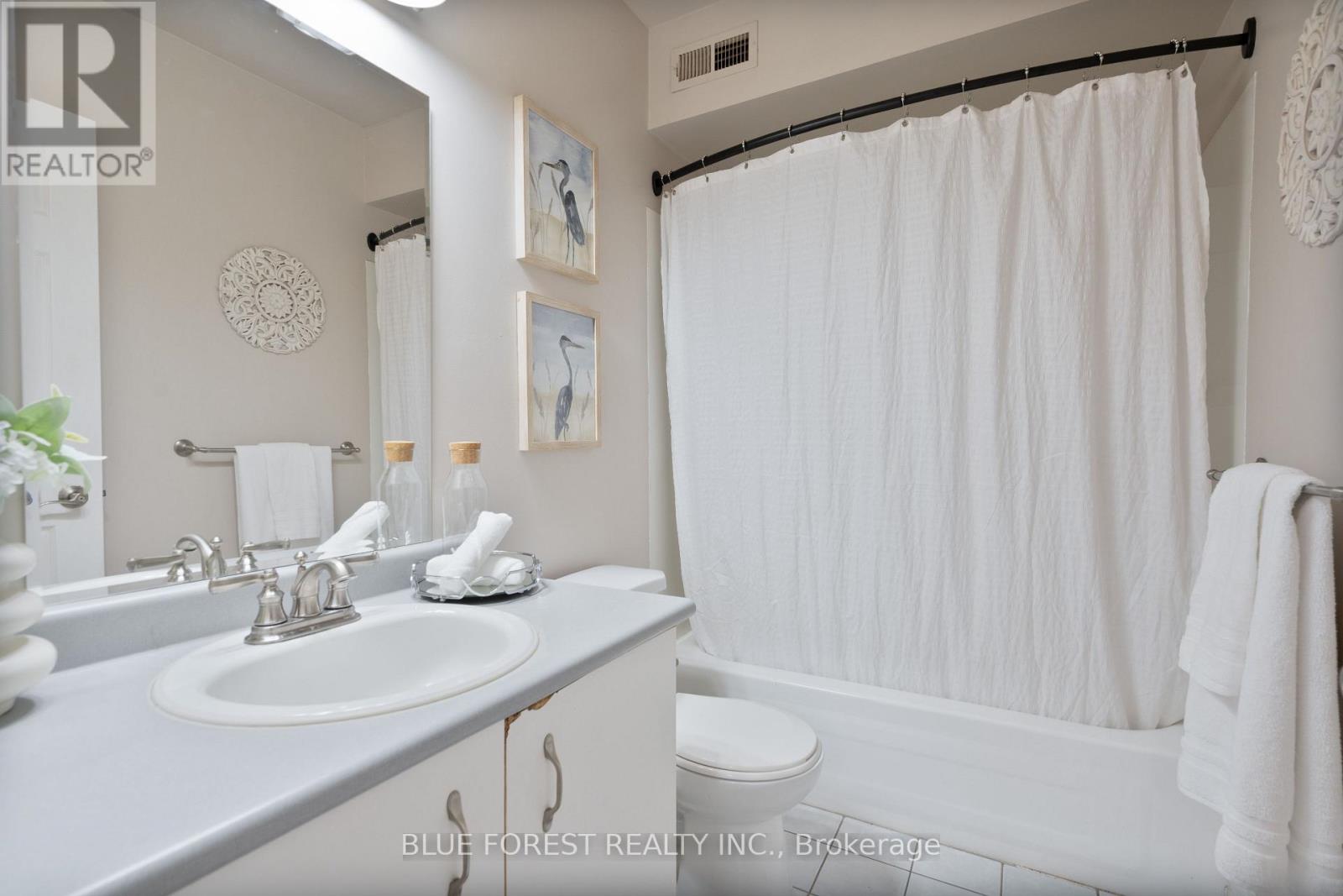 310 - 1275 Bentley Drive, London East, Ontario  N5V 4M4 - Photo 9 - X12866770