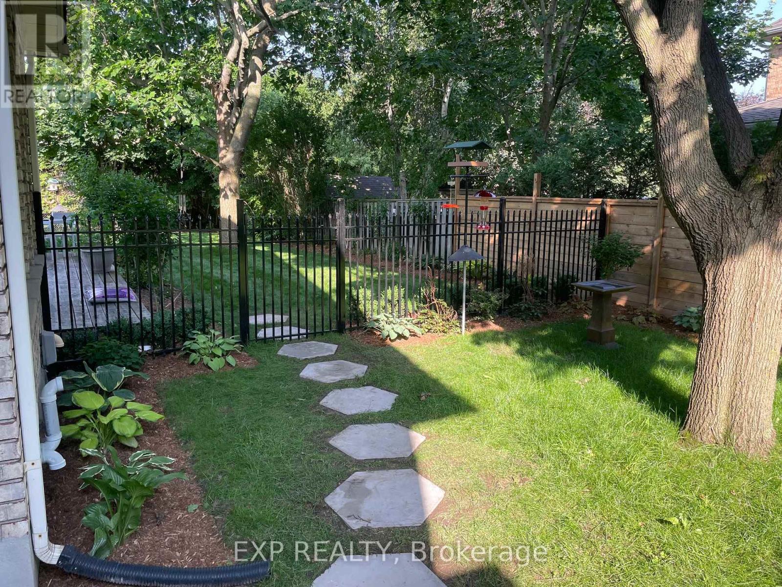 109 Parkview Drive, Thames Centre, Ontario  N0L 1G2 - Photo 36 - X12866882