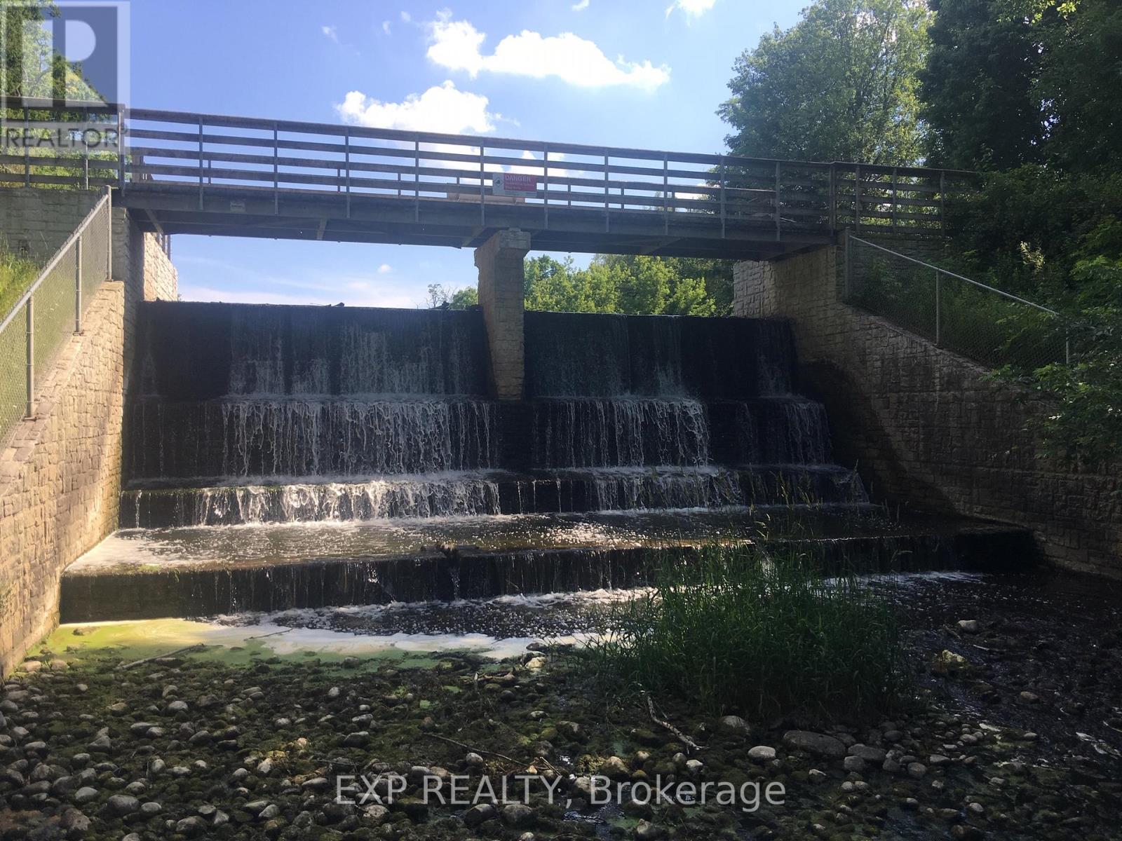 109 Parkview Drive, Thames Centre, Ontario  N0L 1G2 - Photo 41 - X12866882