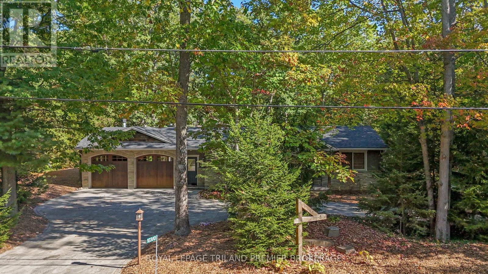 10300 Beach O'pines Road, Lambton Shores, Ontario  N0M 1T0 - Photo 43 - X12866916