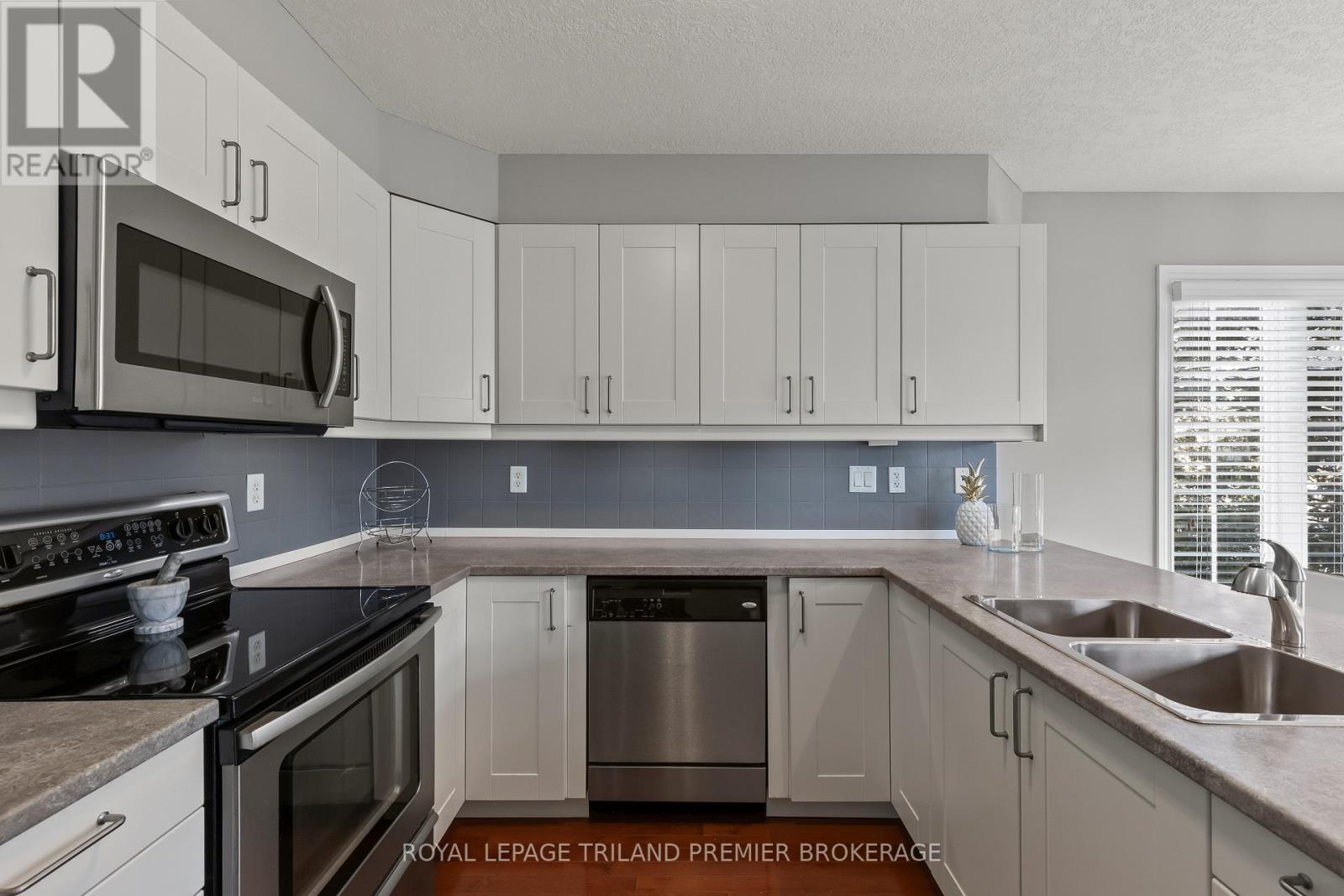 492 Sunnystone Road, London North, Ontario  N5X 4R5 - Photo 15 - X12866990