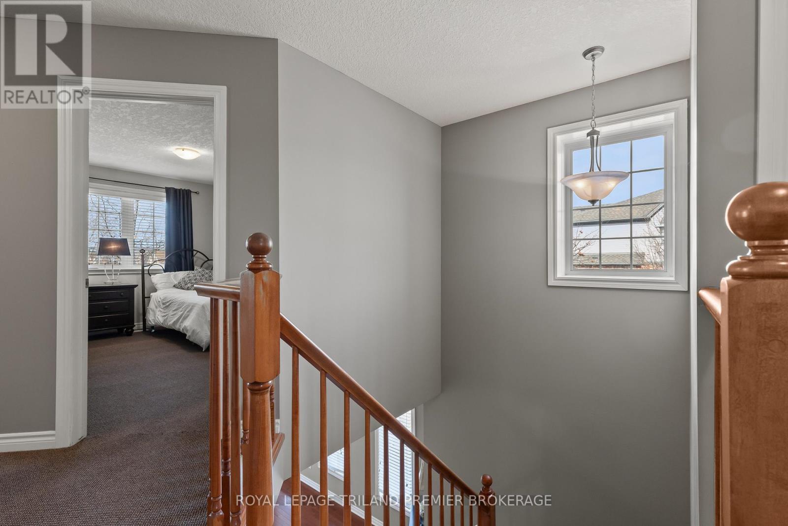 492 Sunnystone Road, London North, Ontario  N5X 4R5 - Photo 17 - X12866990