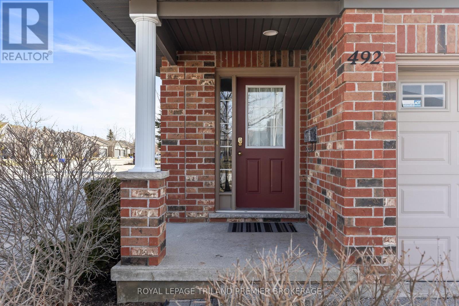 492 Sunnystone Road, London North, Ontario  N5X 4R5 - Photo 2 - X12866990