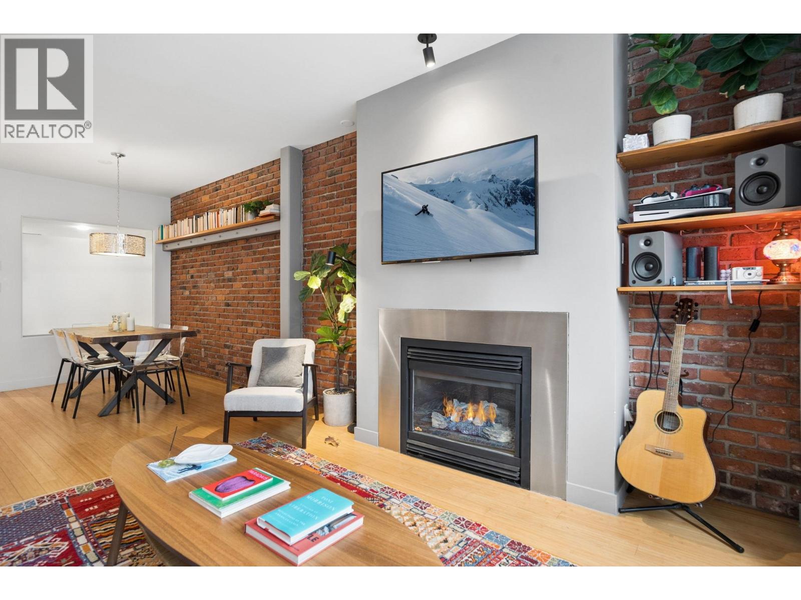 401 1072 Hamilton Street, Vancouver, British Columbia  V6B 2R9 - Photo 6 - R3097477