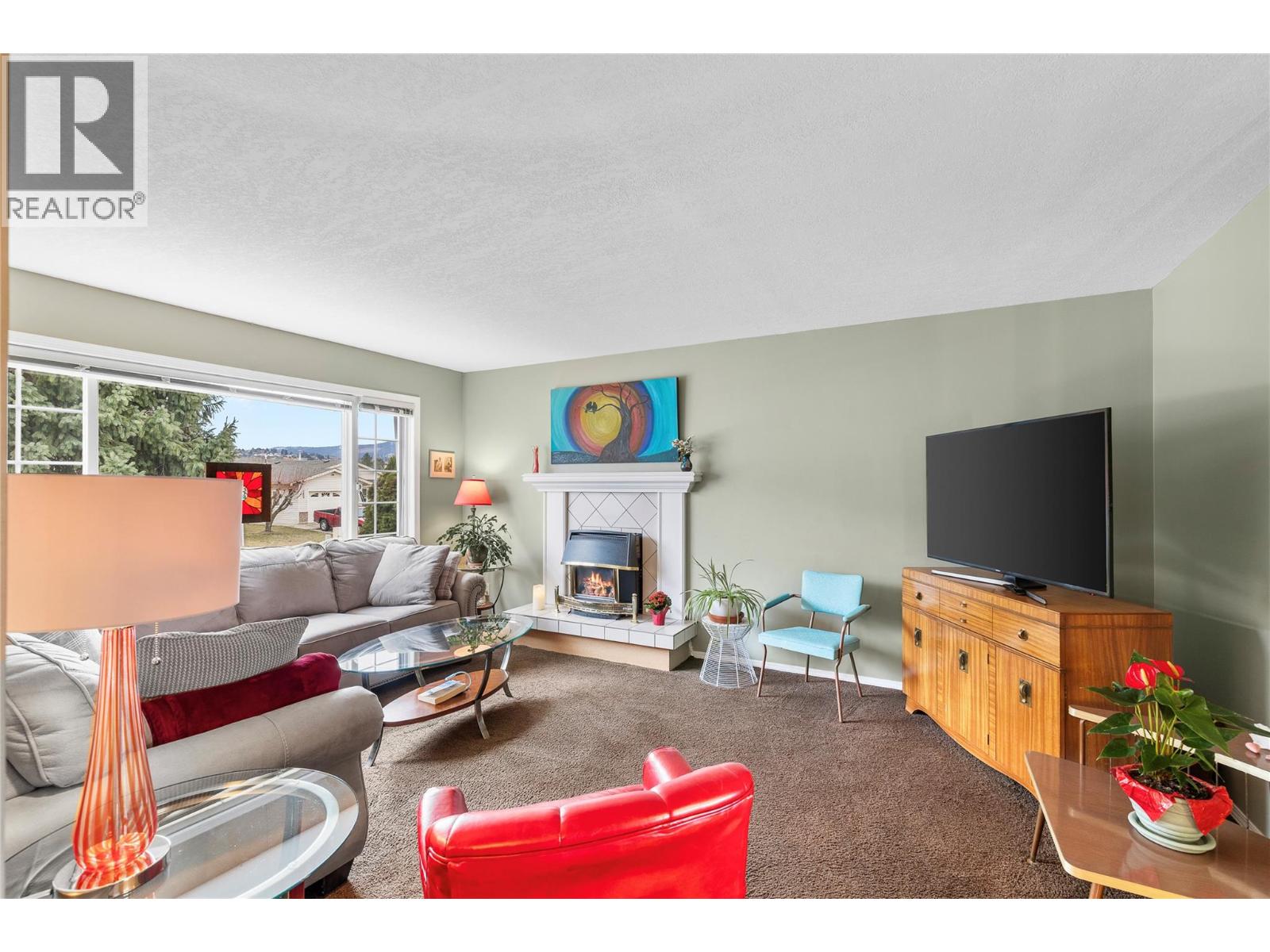 1416 12 Street, Vernon, British Columbia  V1B 2S6 - Photo 4 - 10378580