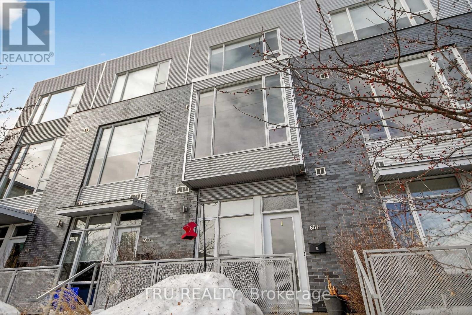 68 STONEHURST AVENUE, ottawa, Ontario