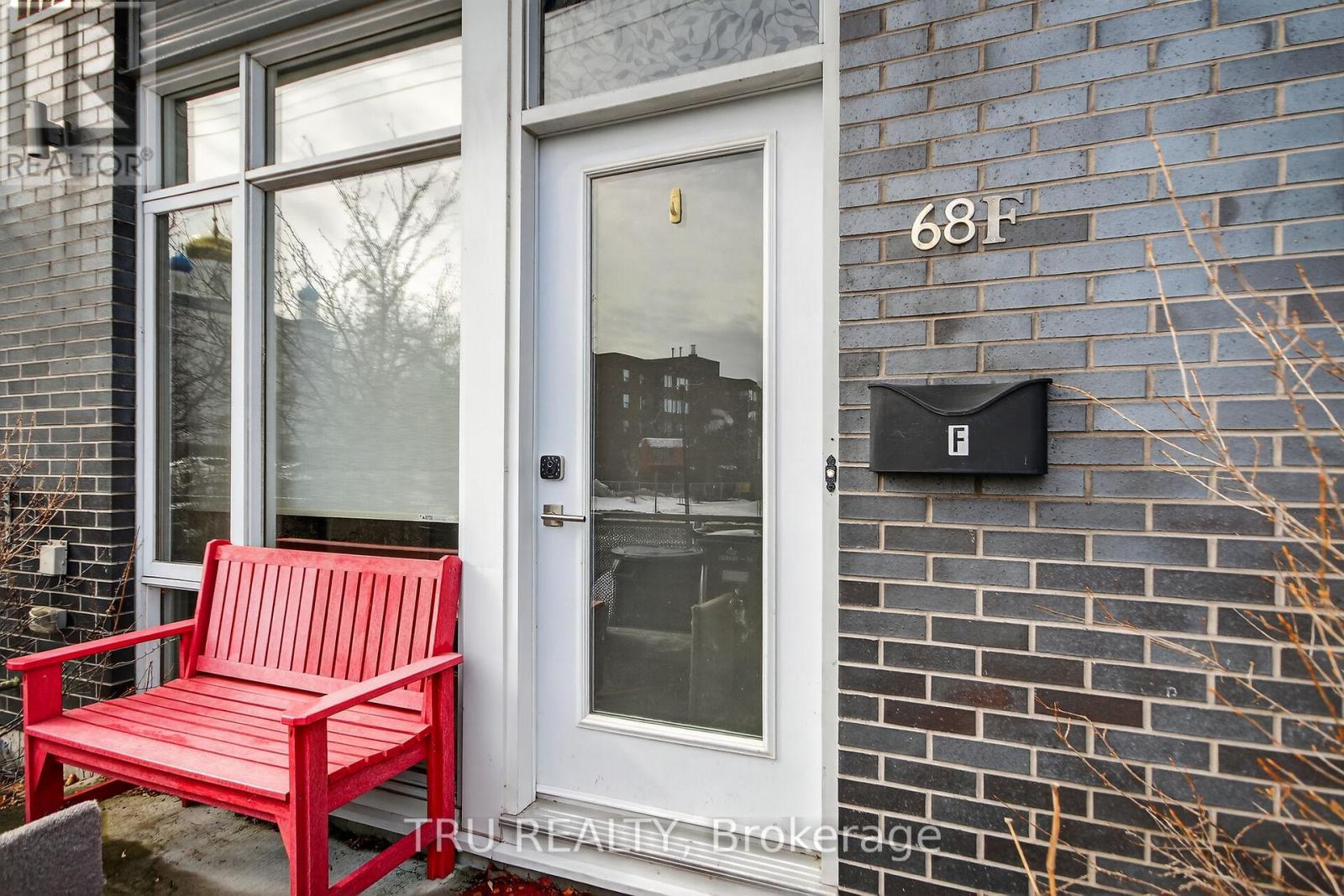 68 Stonehurst Avenue, Ottawa, Ontario  K1Y 1R5 - Photo 2 - X12866914