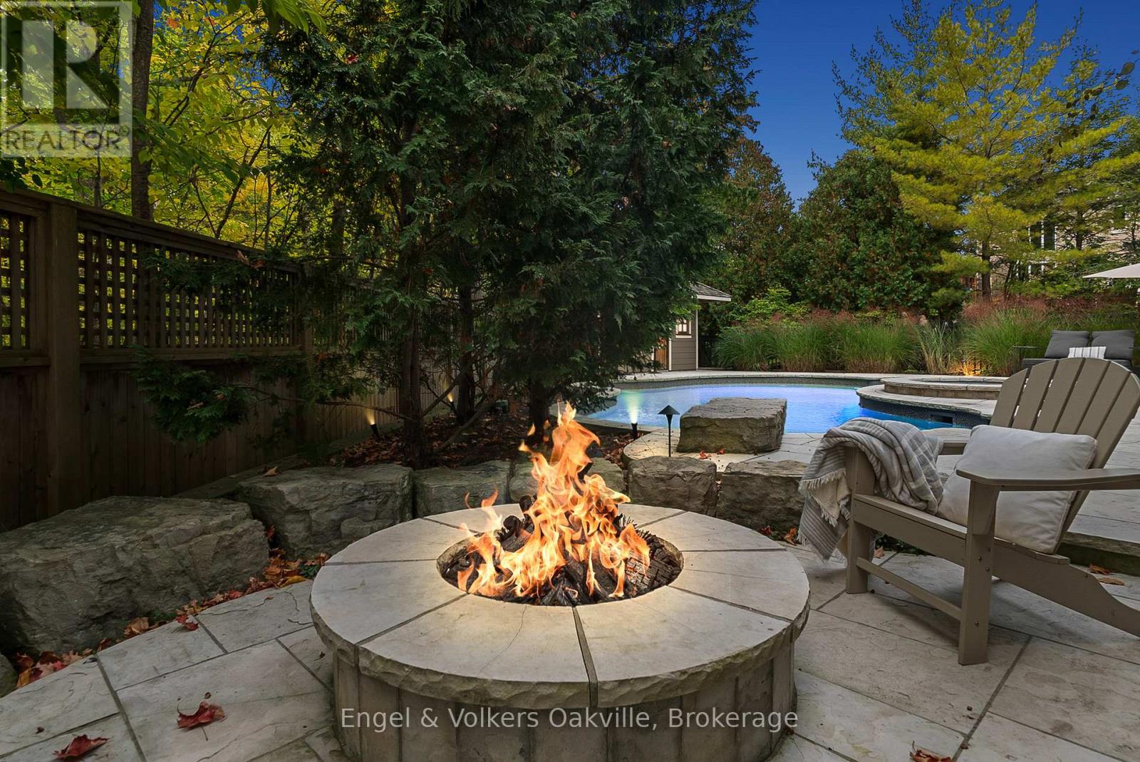 493 Berkley Court, Oakville, Ontario  L6H 6Y9 - Photo 10 - W12866960