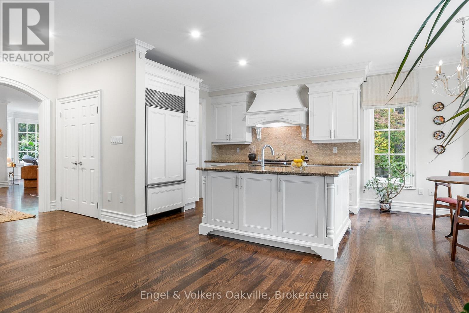 493 Berkley Court, Oakville, Ontario  L6H 6Y9 - Photo 19 - W12866960