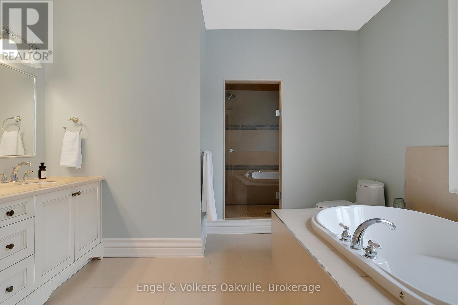 493 Berkley Court, Oakville, Ontario  L6H 6Y9 - Photo 23 - W12866960