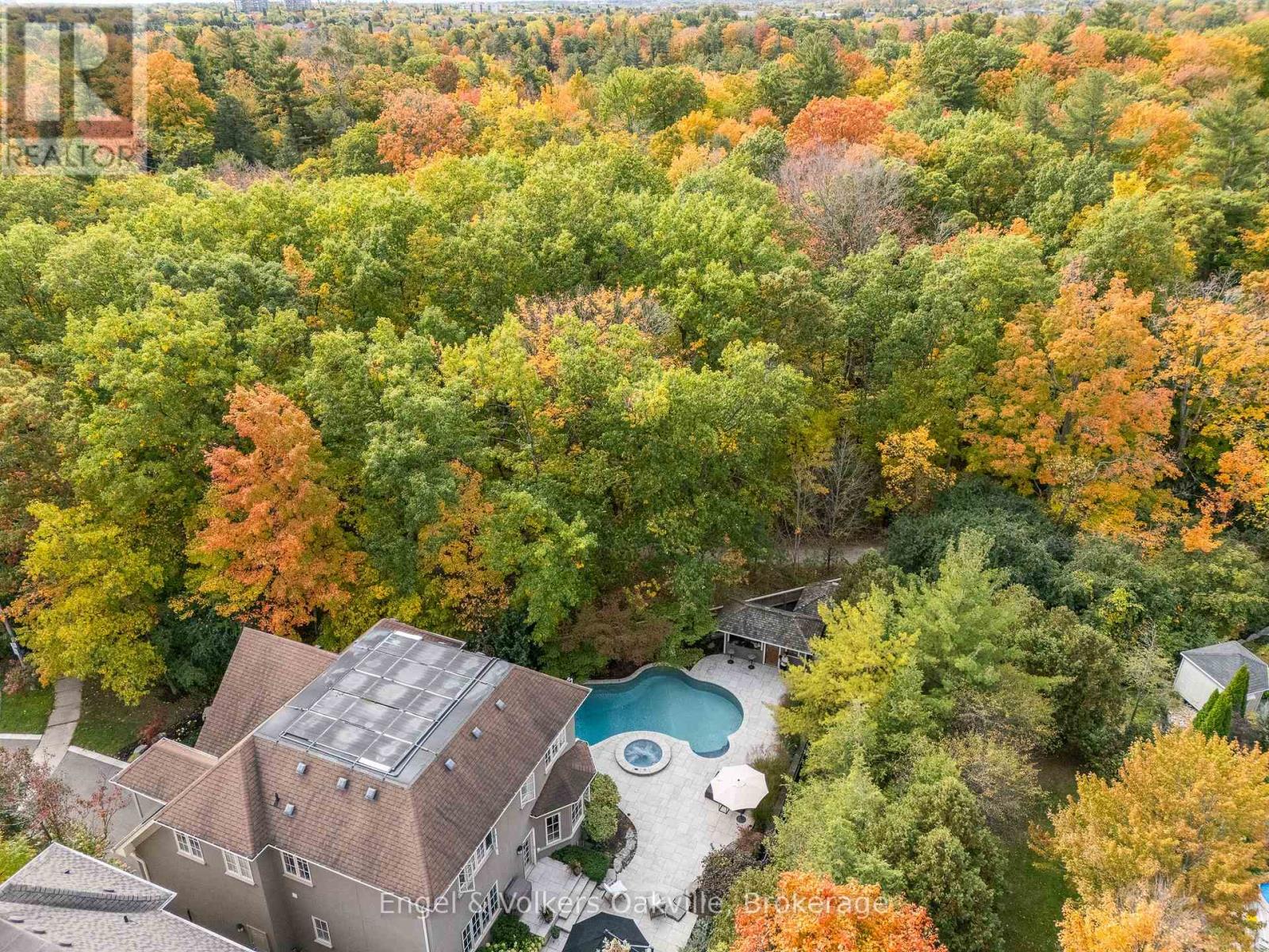 493 Berkley Court, Oakville, Ontario  L6H 6Y9 - Photo 33 - W12866960