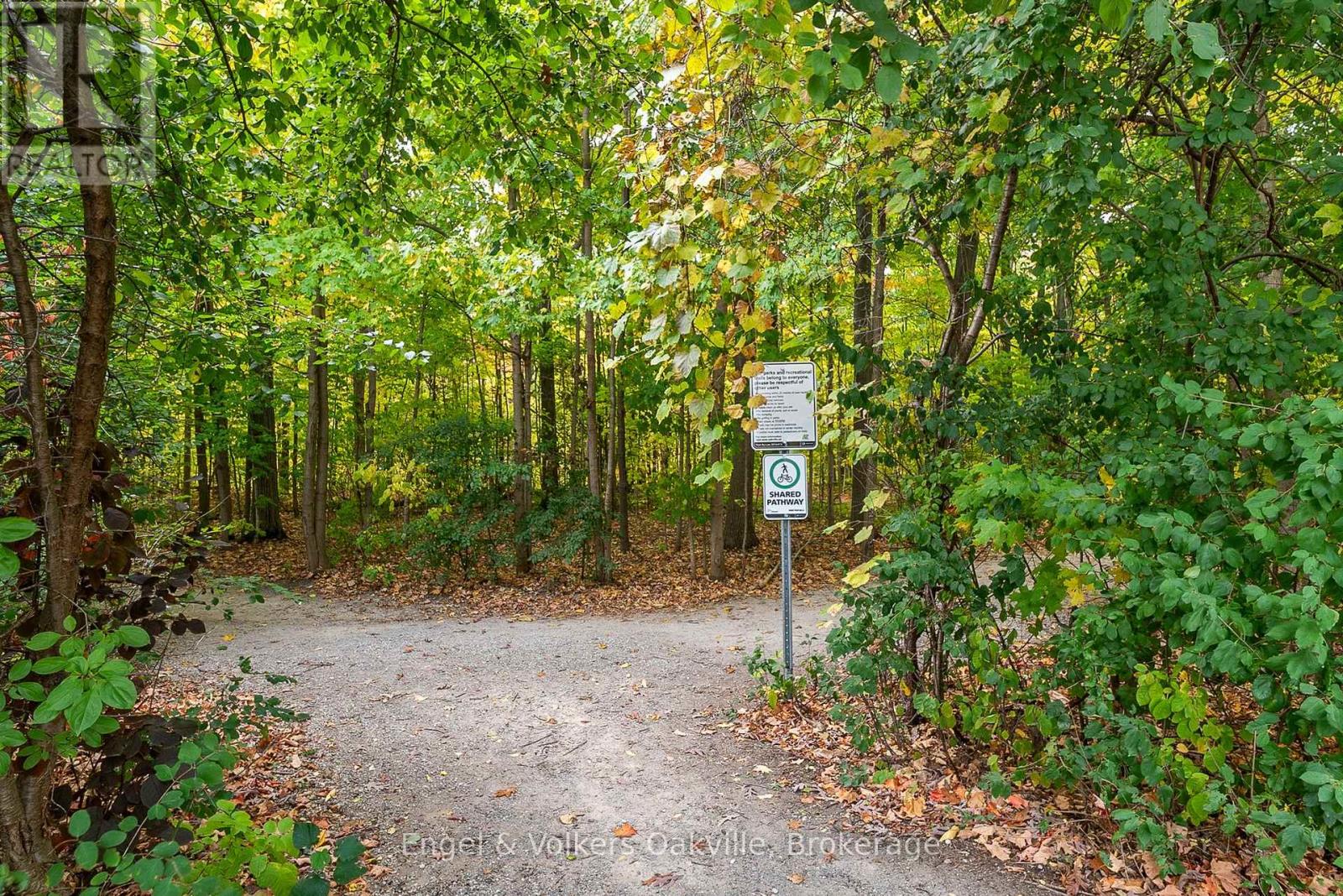 493 Berkley Court, Oakville, Ontario  L6H 6Y9 - Photo 36 - W12866960