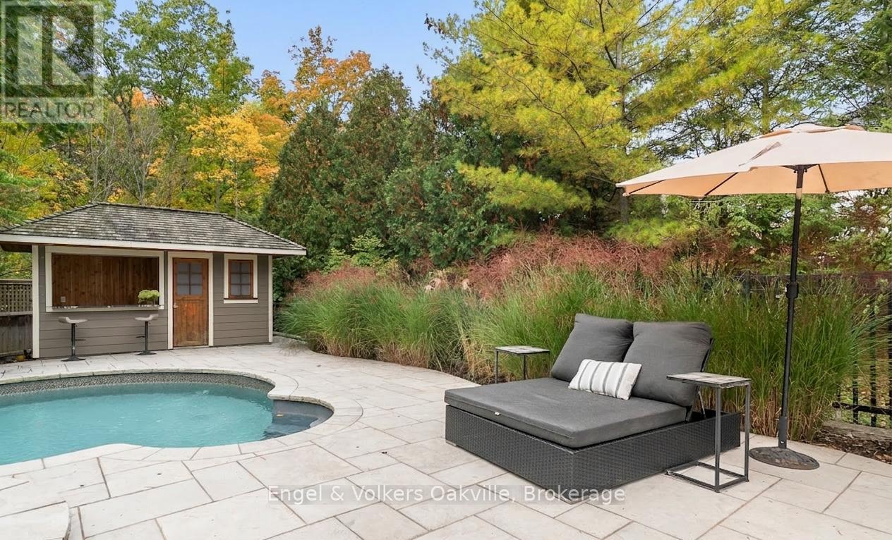 493 Berkley Court, Oakville, Ontario  L6H 6Y9 - Photo 9 - W12866960