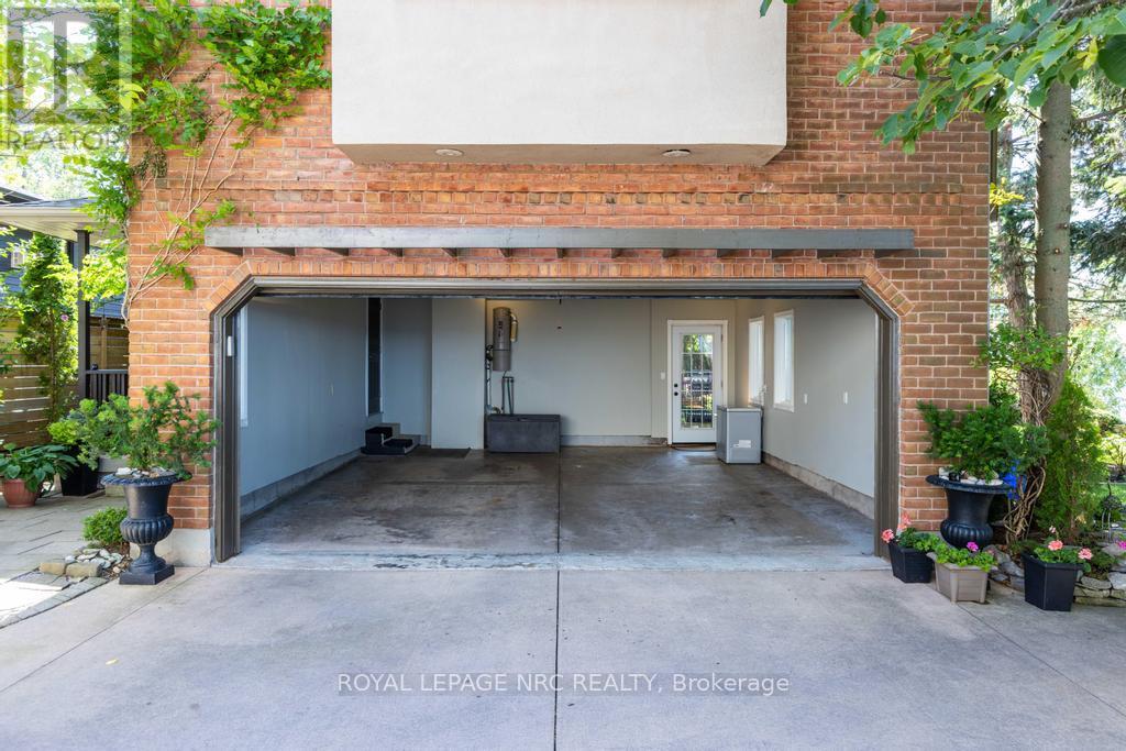 11 Abbey Avenue, St. Catharines, Ontario  L2N 5J5 - Photo 36 - X12866962