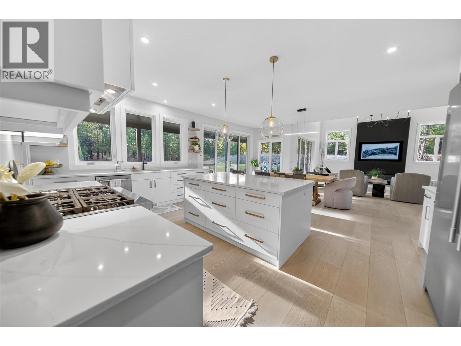 1323 Mcdonald Road, Cranbrook, British Columbia  V1C 6V9 - Photo 12 - 10378772