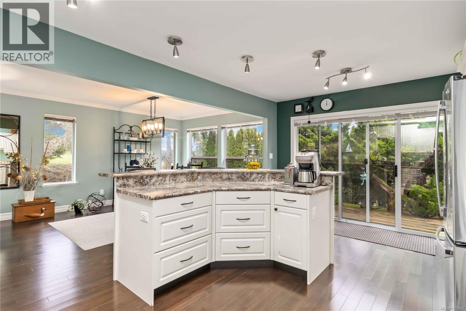 562 Fairways Pl, Cobble Hill, British Columbia  V8H 0K8 - Photo 13 - 1027665