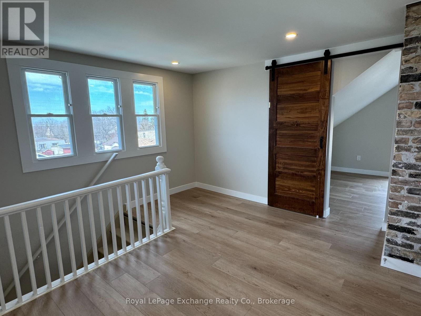 3 - 317 Durham Street, Kincardine, Ontario  N2Z 2X9 - Photo 1 - X12866810