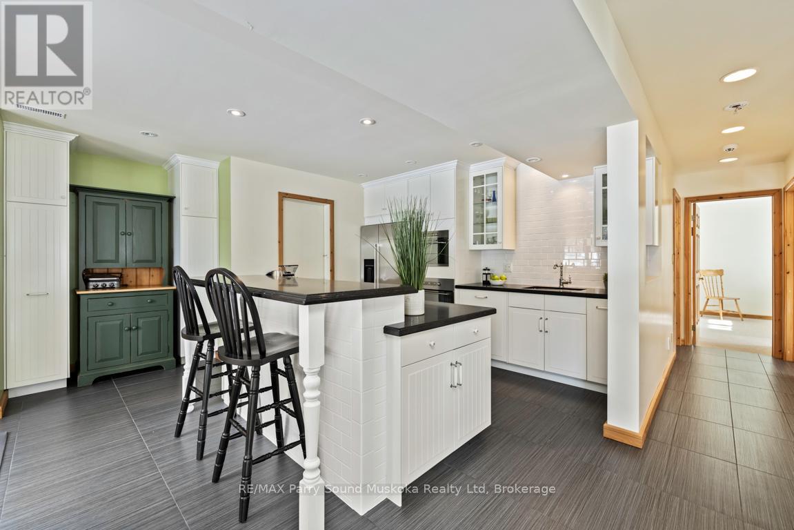 14 Big Sound Road, Mcdougall, Ontario  P0G 1G0 - Photo 12 - X12866864