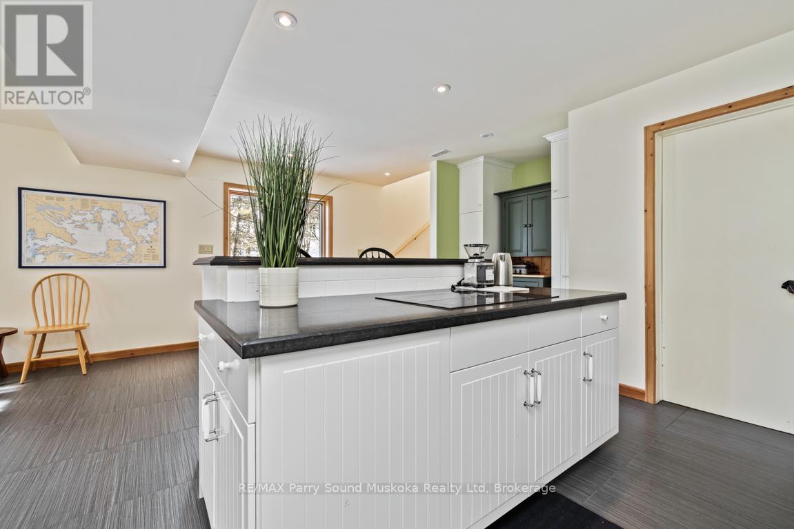 14 Big Sound Road, Mcdougall, Ontario  P0G 1G0 - Photo 14 - X12866864