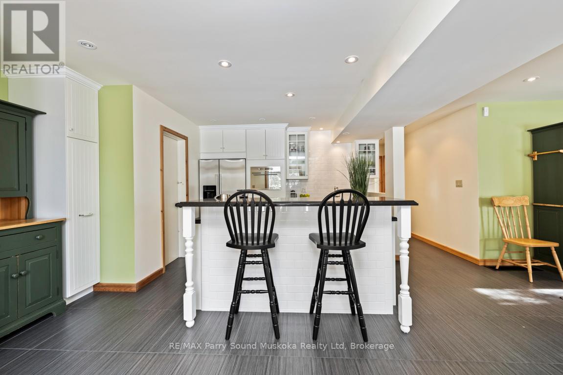 14 Big Sound Road, Mcdougall, Ontario  P0G 1G0 - Photo 15 - X12866864