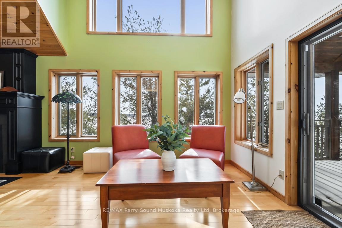 14 Big Sound Road, Mcdougall, Ontario  P0G 1G0 - Photo 7 - X12866864