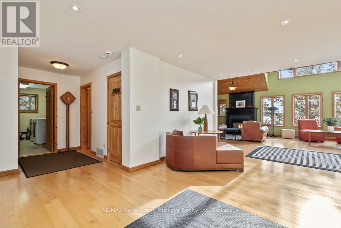 14 Big Sound Road, Mcdougall, Ontario  P0G 1G0 - Photo 9 - X12866864