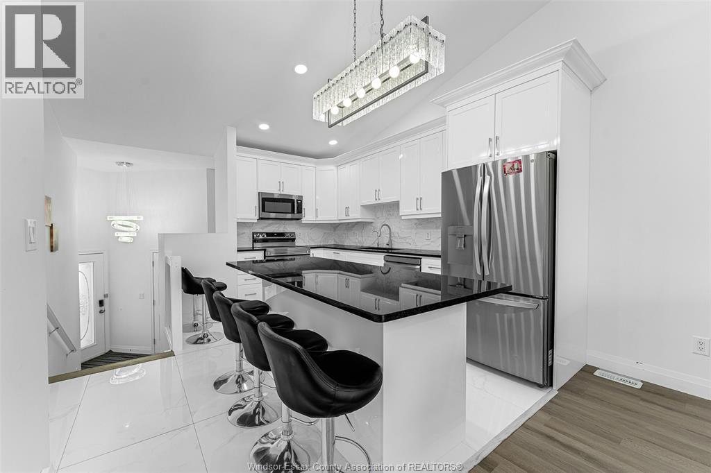 11874 Boulder Crescent, Windsor, Ontario  N8P 1Z4 - Photo 6 - 26004949