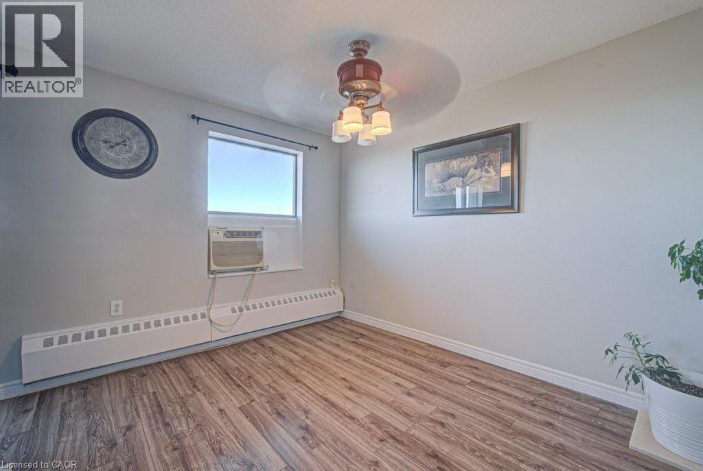 1100 Courtland Avenue E Unit# 1014, Kitchener, Ontario  N2C 2H9 - Photo 13 - 40808309