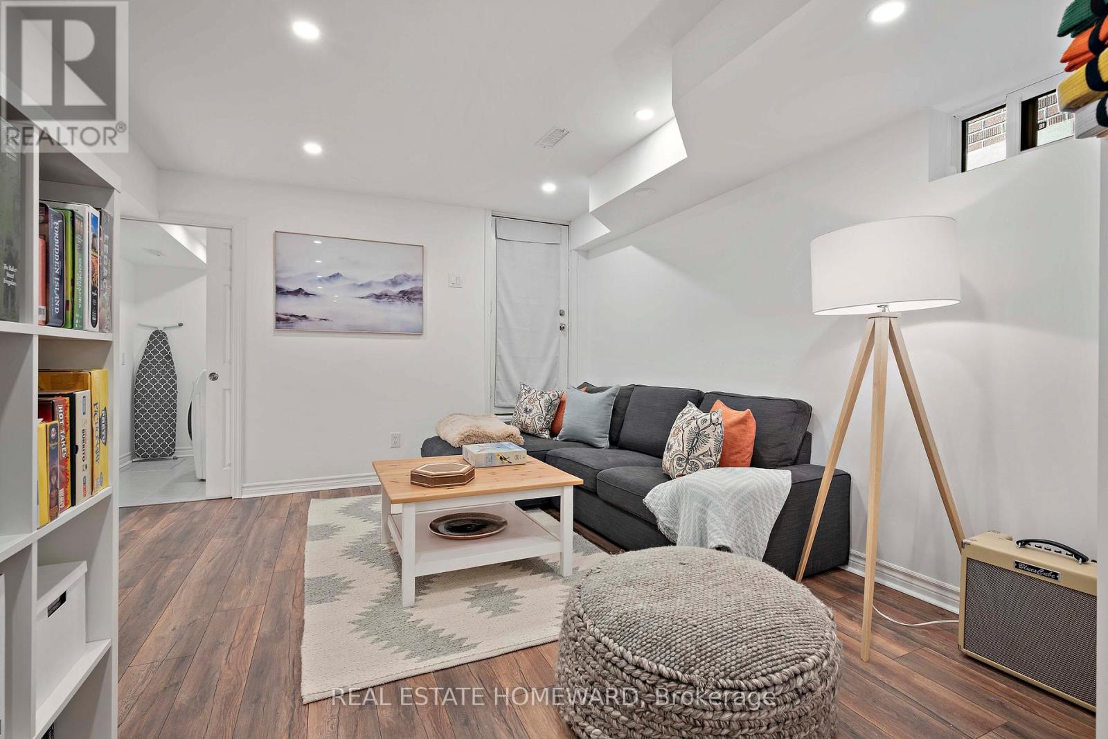 142 Bellwoods Avenue, Toronto, Ontario  M6J 2P4 - Photo 23 - C12866804