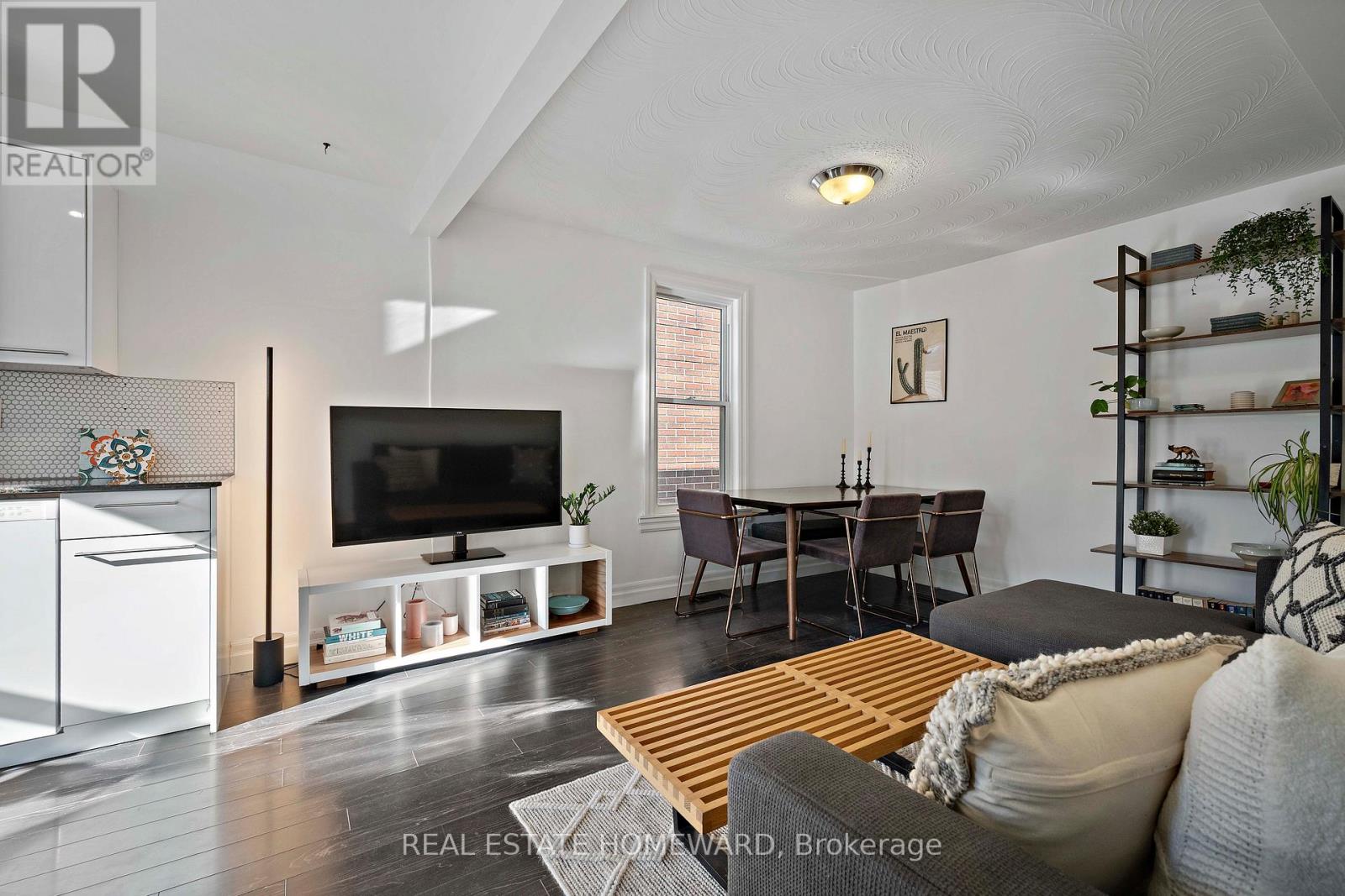 142 Bellwoods Avenue, Toronto, Ontario  M6J 2P4 - Photo 30 - C12866804