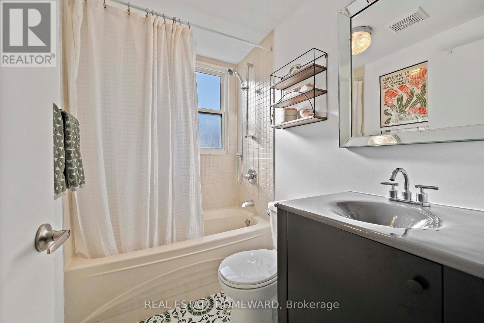 142 Bellwoods Avenue, Toronto, Ontario  M6J 2P4 - Photo 37 - C12866804