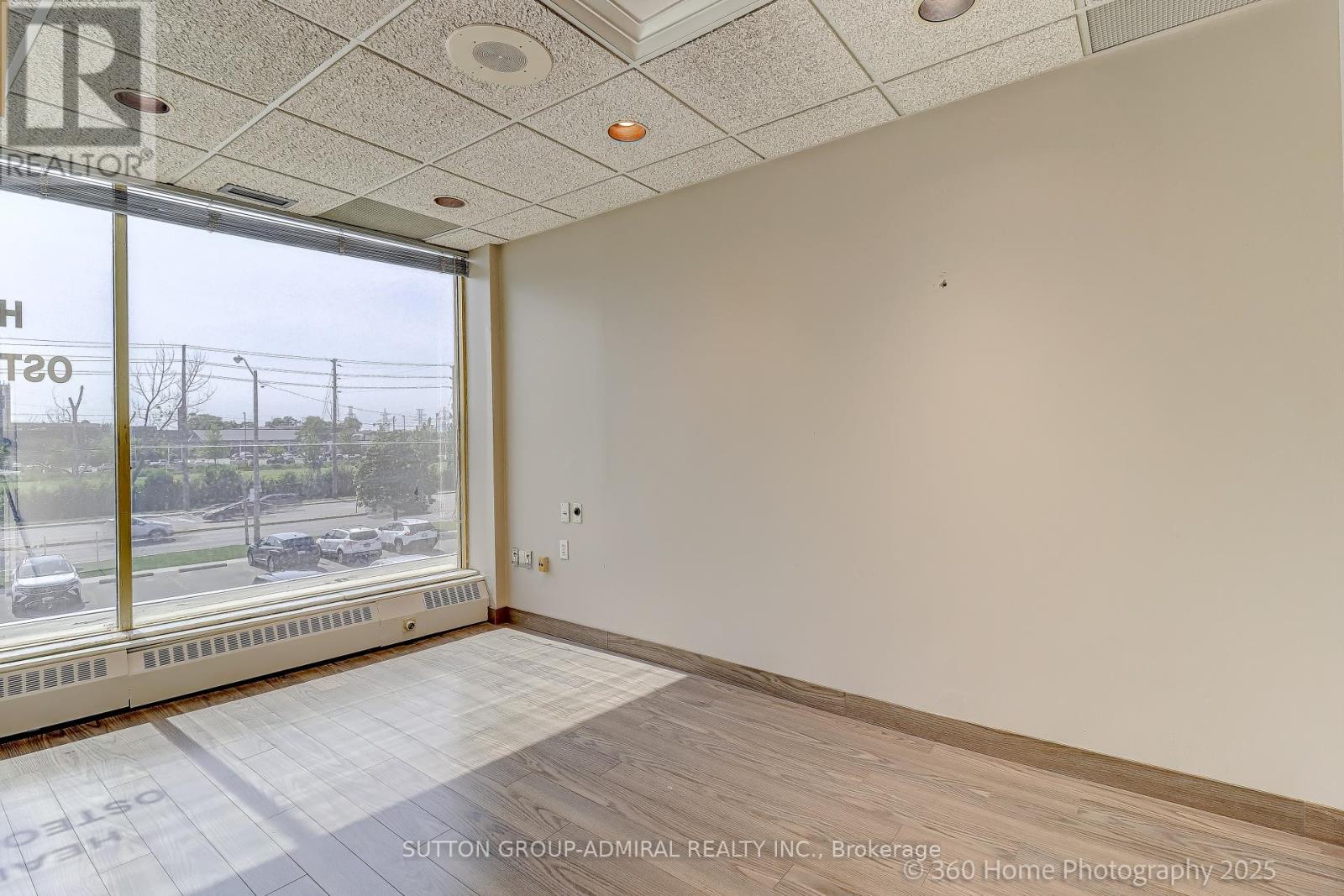 211 - 4949 Bathurst Street, Toronto, Ontario  M2R 1Y1 - Photo 5 - C12866860