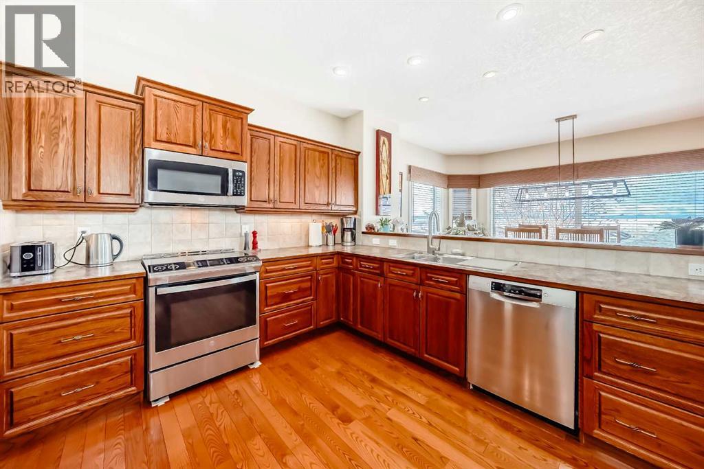 487 Rocky Ridge Drive Nw, Calgary, Alberta  T3G 5C3 - Photo 7 - A2290057