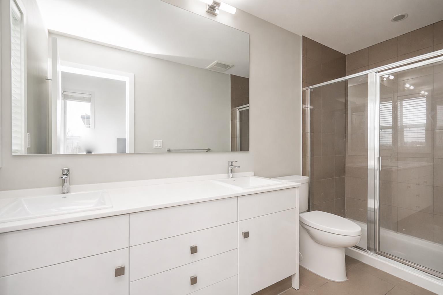 8 1938 North Parallel Road, Abbotsford, British Columbia  V3G 0H1 - Photo 13 - R3098077