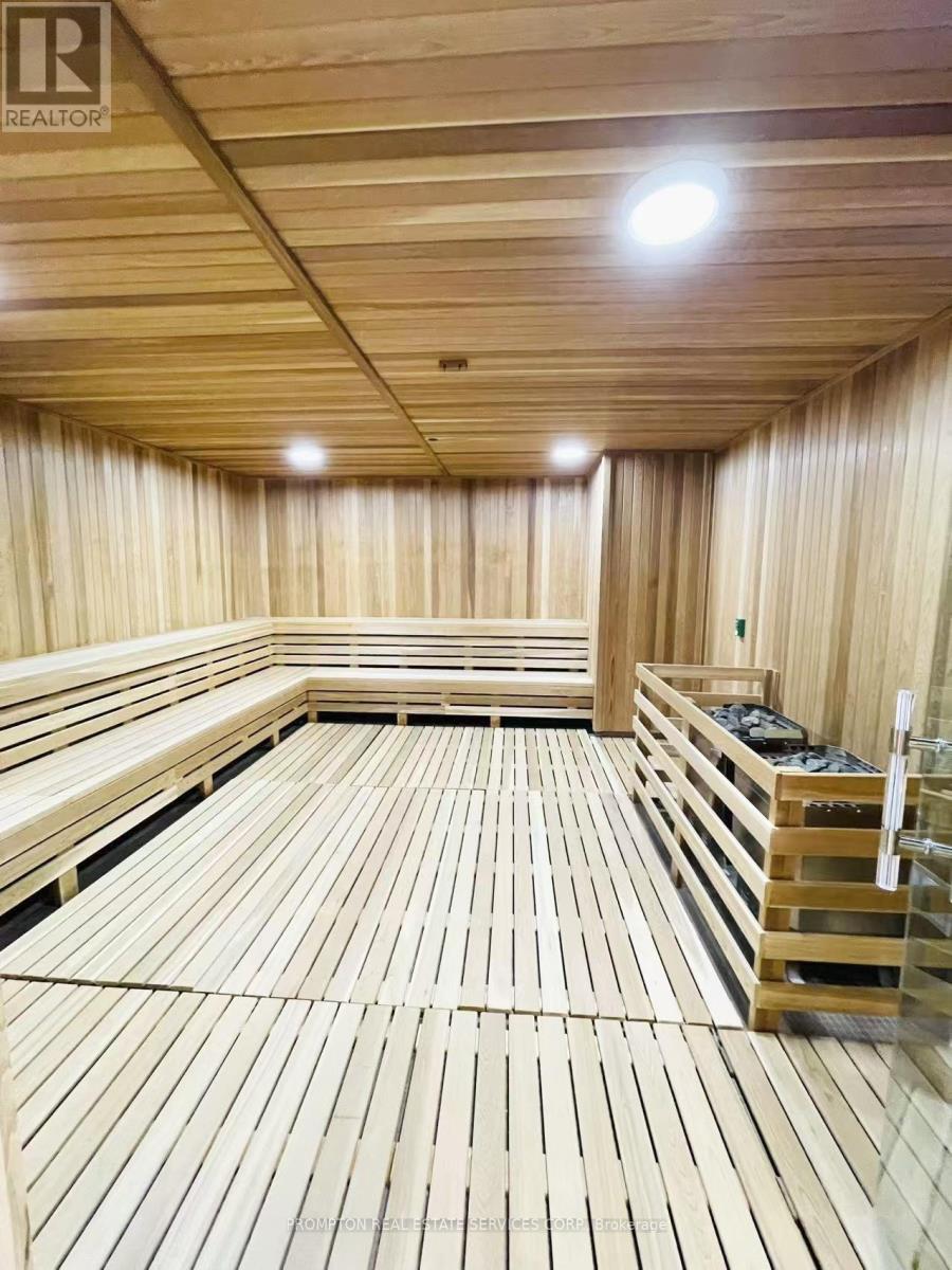 5712 - 3 Concord Cityplace Way, Toronto, Ontario  M5V 0X4 - Photo 29 - C12864402