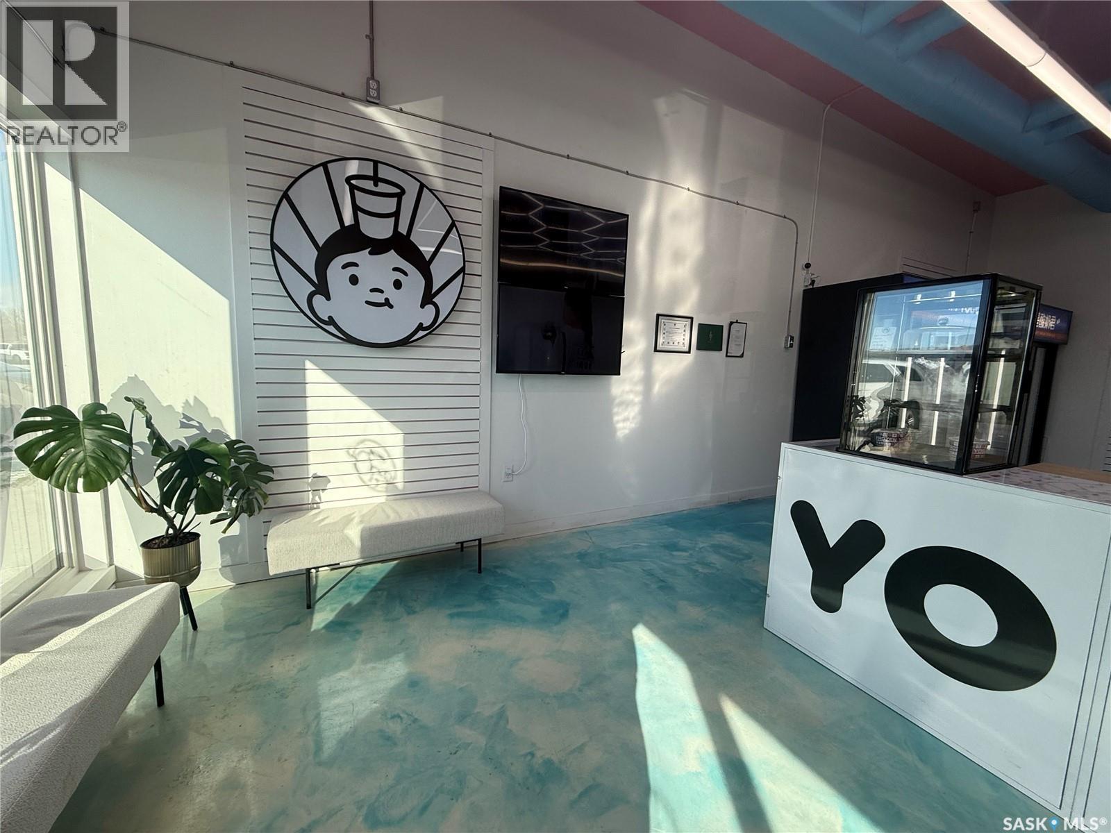 2723 Quance Street E, Regina, Saskatchewan  S4N 7M3 - Photo 5 - SK030097