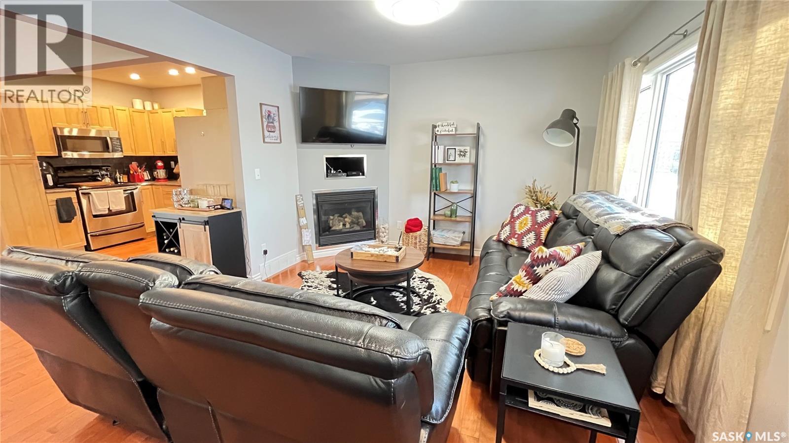 408 Herbert Street, Maple Creek, Saskatchewan  S0N 1N0 - Photo 13 - SK030093