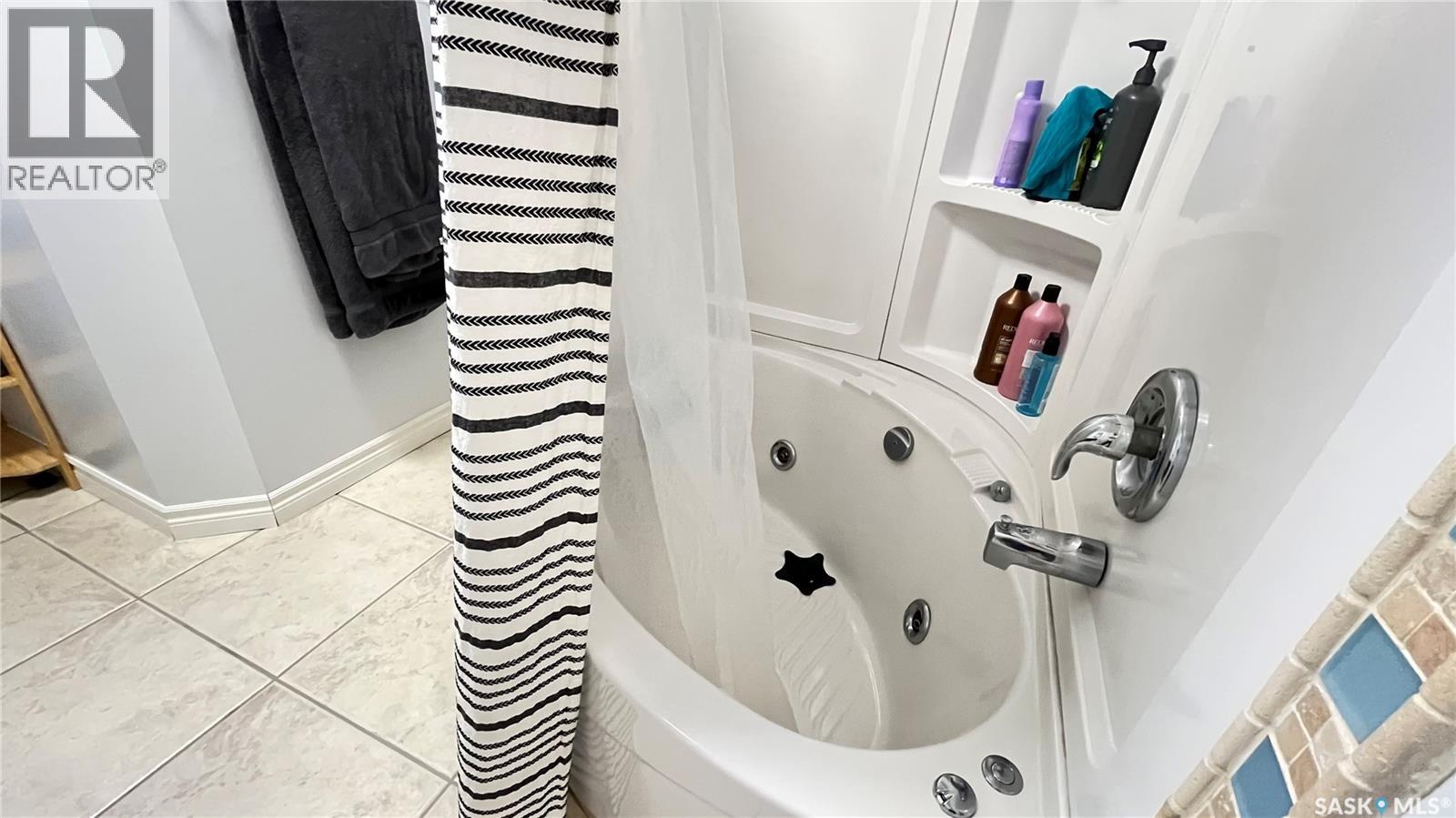 408 Herbert Street, Maple Creek, Saskatchewan  S0N 1N0 - Photo 23 - SK030093