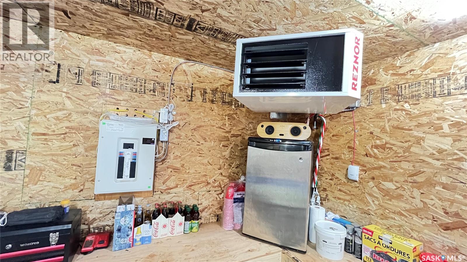 408 Herbert Street, Maple Creek, Saskatchewan  S0N 1N0 - Photo 25 - SK030093