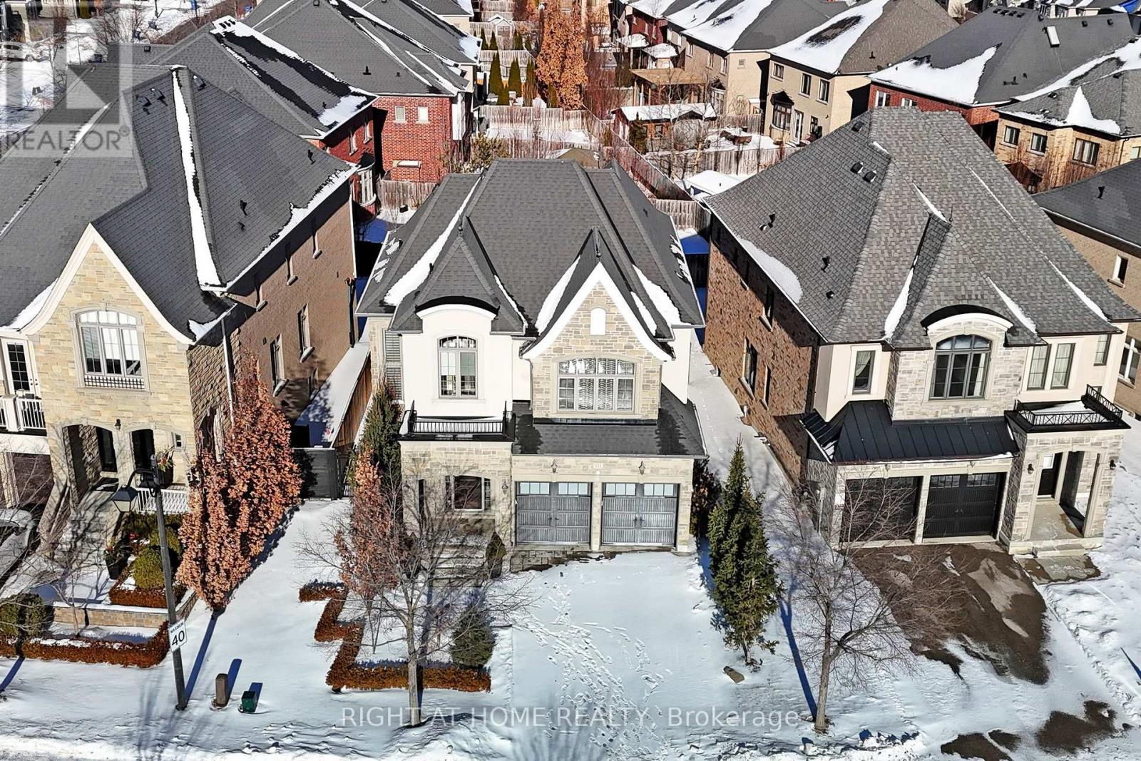 131 Robert Berry Crescent, King, Ontario  L7B 0M3 - Photo 49 - N12866756