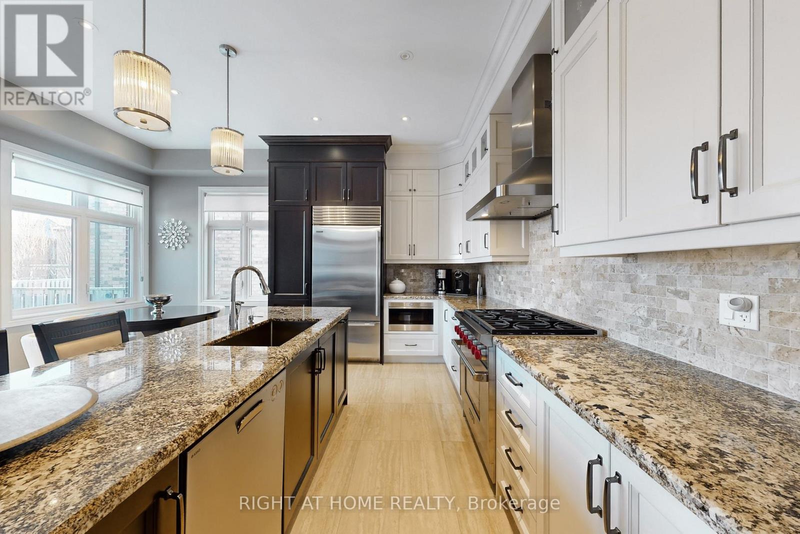 131 Robert Berry Crescent, King, Ontario  L7B 0M3 - Photo 8 - N12866756