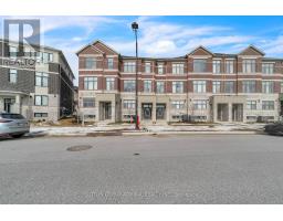 70 LUNAY DRIVE, Richmond Hill, Ontario