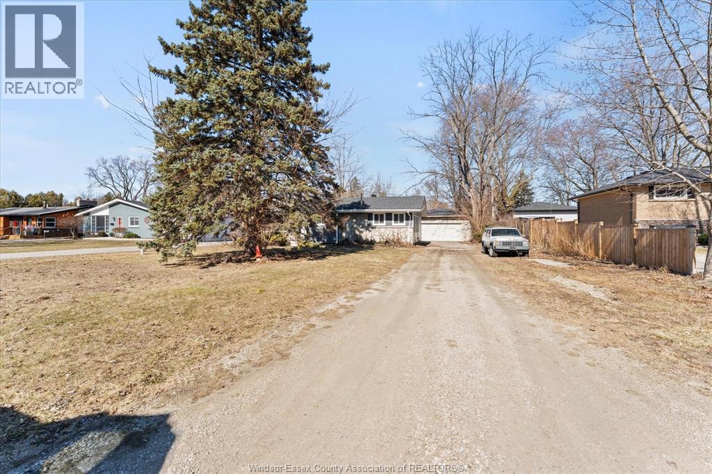 1525 Stuart Boulevard, Lasalle, Ontario  N9J 1Y5 - Photo 4 - 26005011