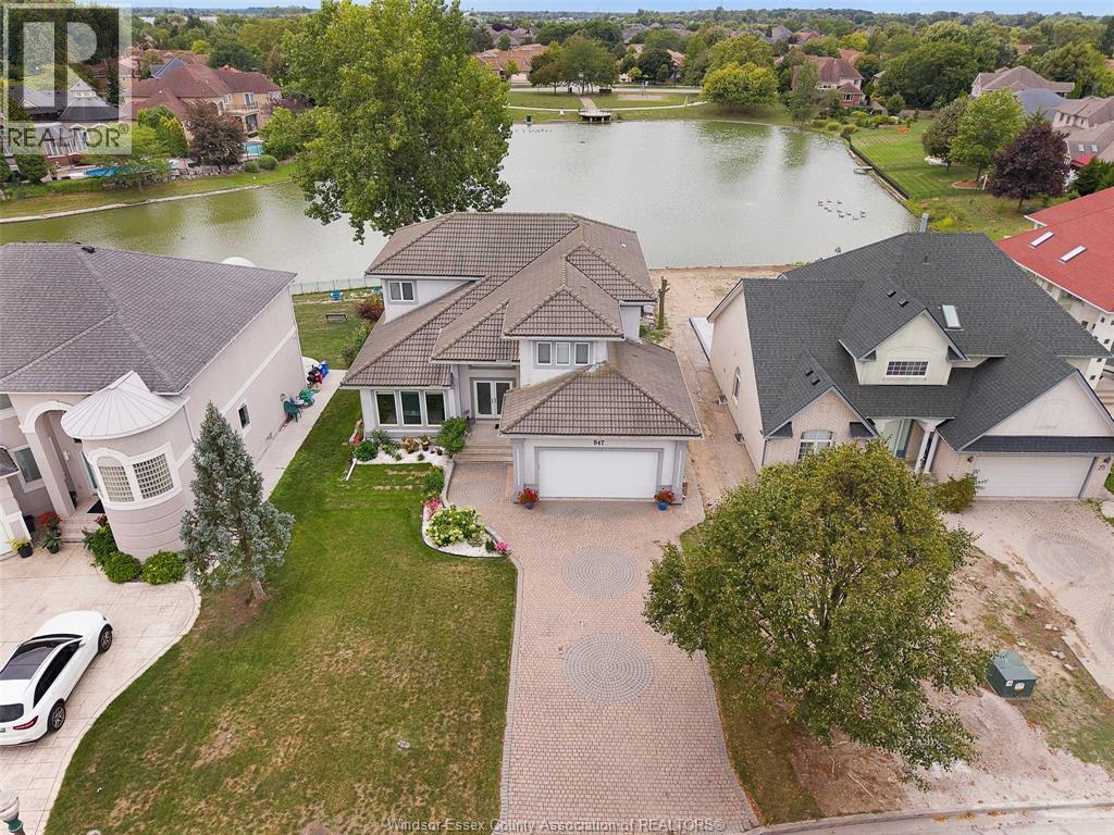 847 Lake Shore Drive, Windsor, Ontario  N9G 2R1 - Photo 2 - 26005000