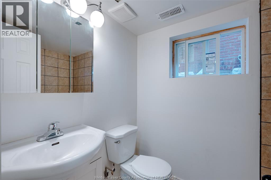 1627 Marentette Avenue Unit# Lower, Windsor, Ontario  N8X 4E5 - Photo 14 - 26004941