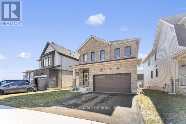 17 Downriver Drive, Welland, Ontario  L3B 0M5 - Photo 2 - X12848184