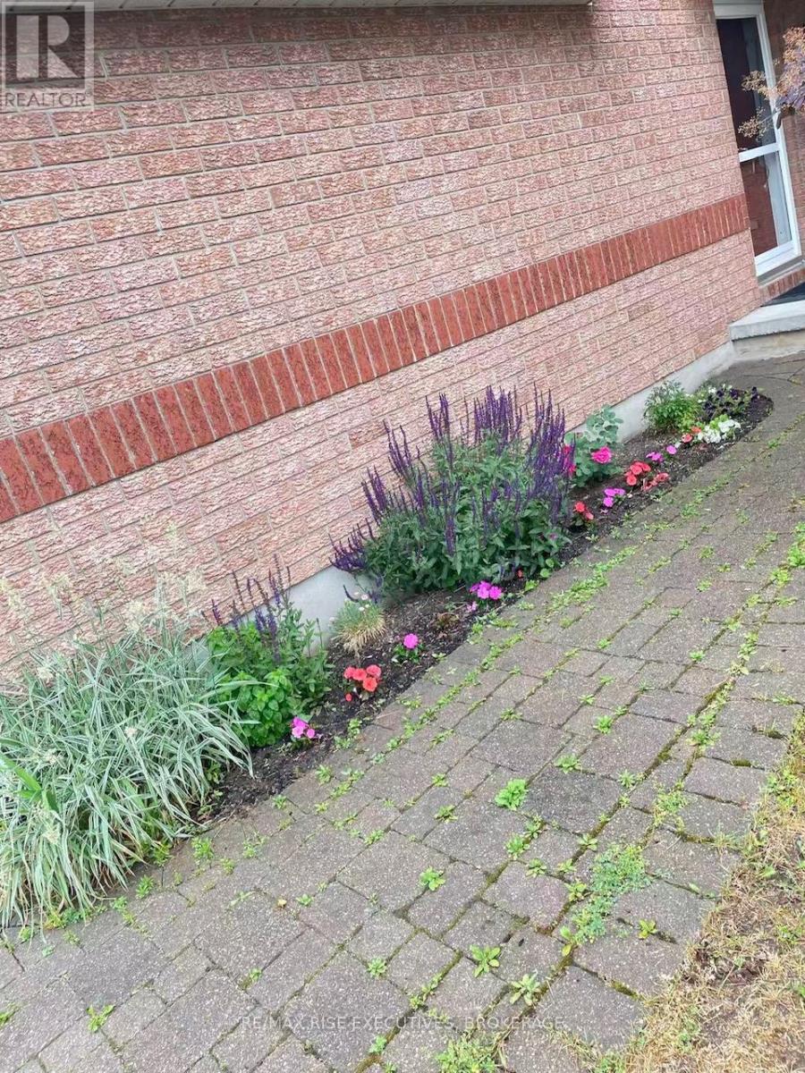 1344 Thornwood Crescent, Kingston, Ontario  K7P 3B5 - Photo 4 - X12866940