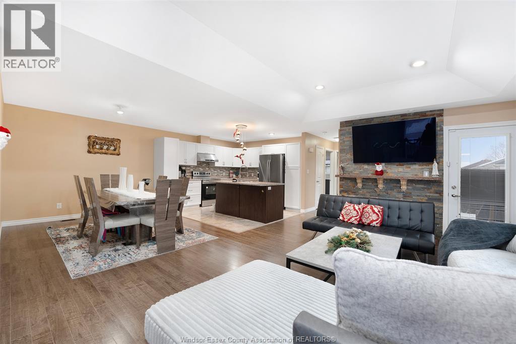 3122 Viola Crescent, Windsor, Ontario  N8N 0A1 - Photo 7 - 26004954