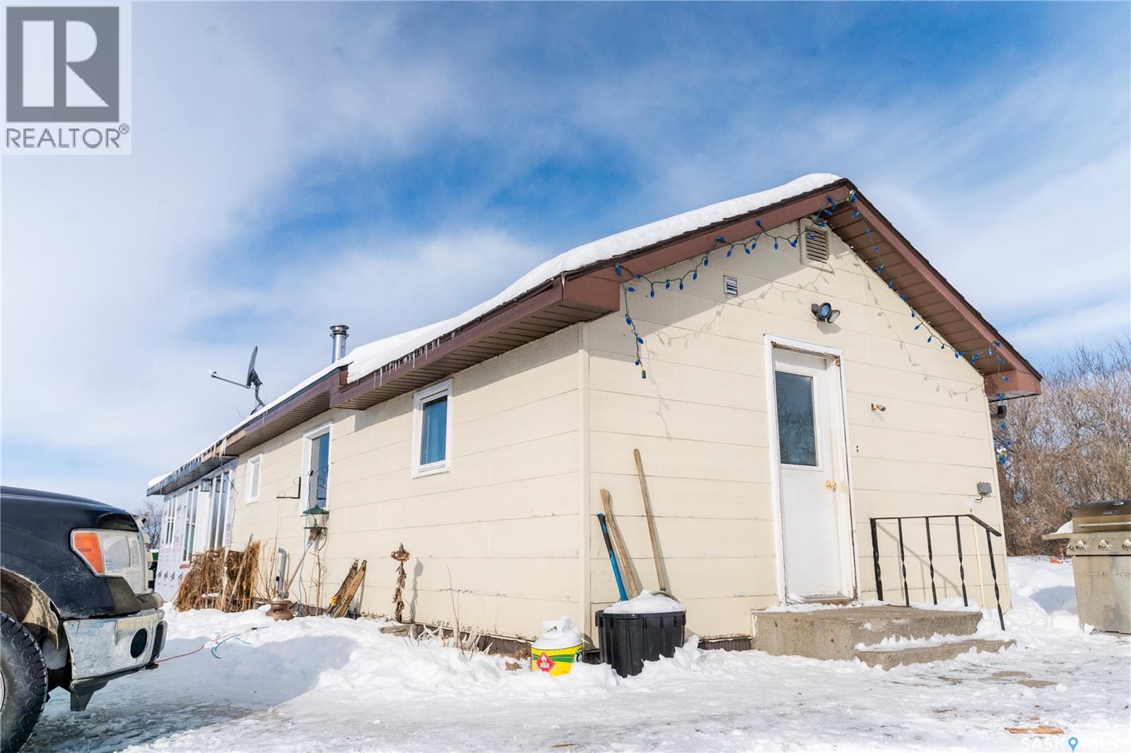 8 Quarters & Yard Site Near Yorkton (Buckingham), Saltcoats Rm No. 213, Saskatchewan  S0A 3J0 - Photo 14 - SK029585